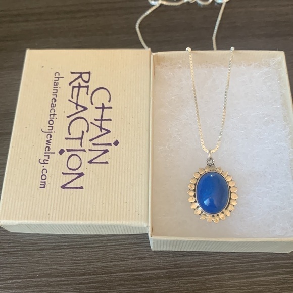 Sodalite and Sterling Pendant‎ Necklace - Picture 5 of 7